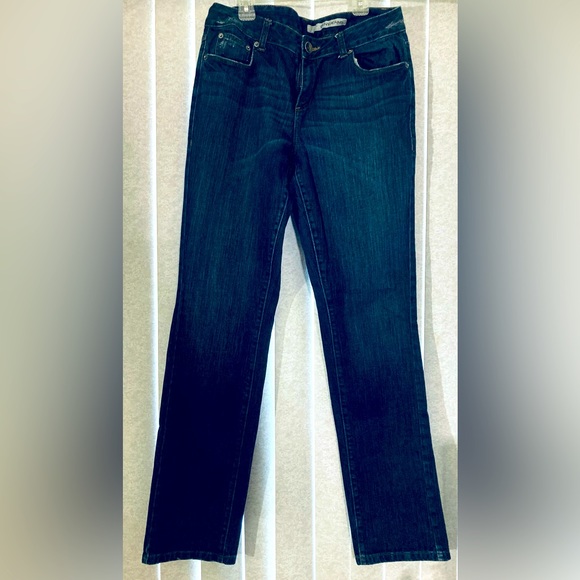 DKNY Straight Jeans - Picture 1 of 4